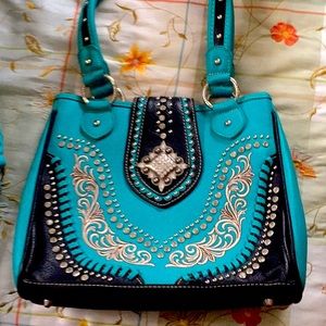 Beautiful Montana west bag new